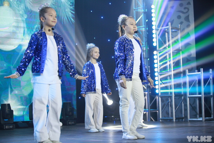 В Усть-Каменогорске состоялась новогодняя ёлка акима города