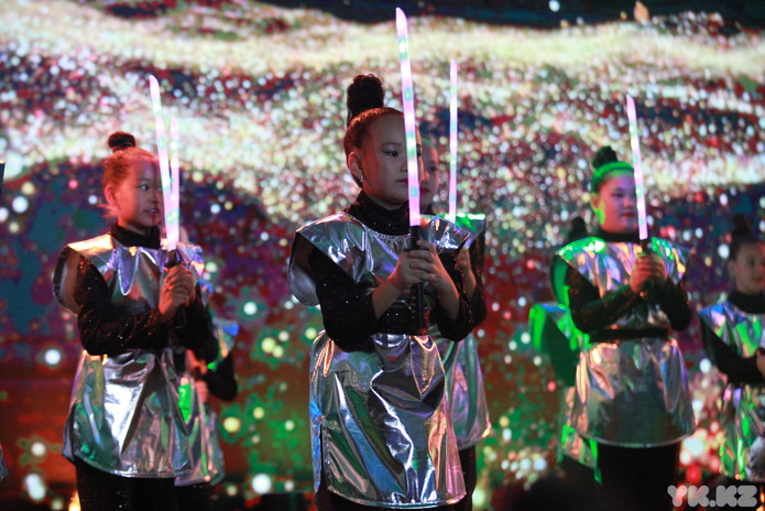 В Усть-Каменогорске состоялась новогодняя ёлка акима города