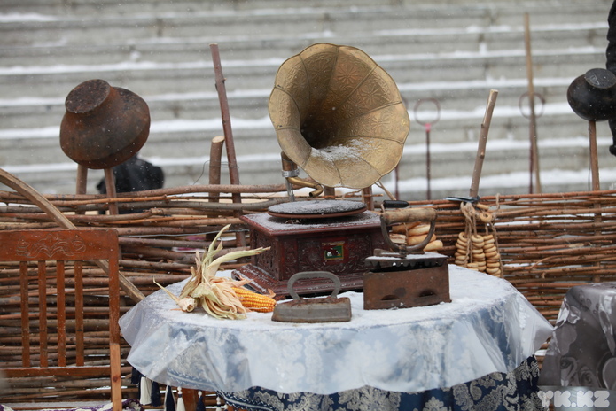 В Усть-Каменогорске широко и весело отметили Масленицу