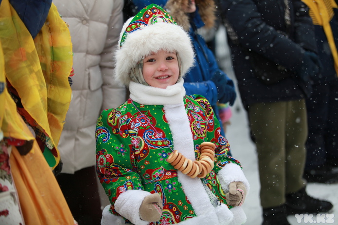 В Усть-Каменогорске широко и весело отметили Масленицу