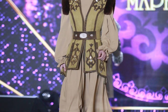 В Усть-Каменогорске отметили День национальной одежды