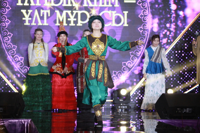 В Усть-Каменогорске отметили День национальной одежды