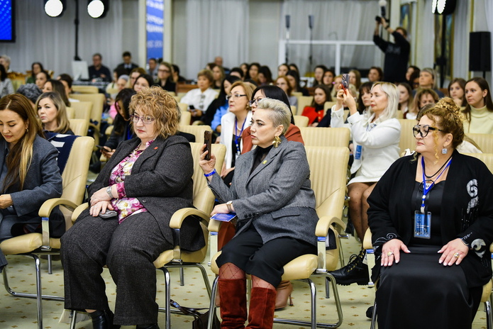 В ВКО прошел Форум женских инициатив вокруг искусственного интеллекта