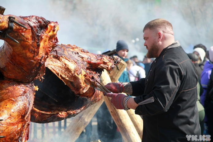 В Усть-Каменогорске отмечают Наурыз мейрамы