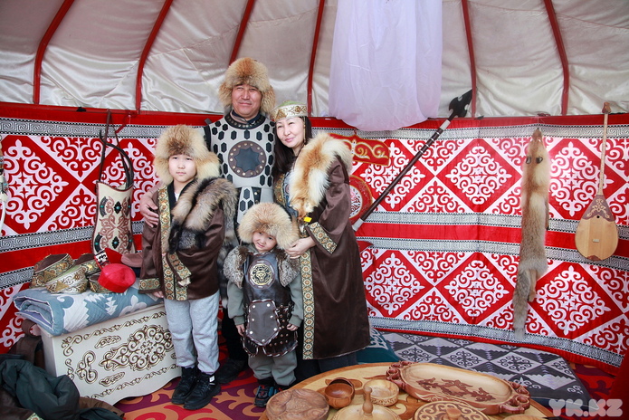 В Усть-Каменогорске отмечают Наурыз мейрамы