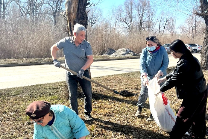 В Усть-Каменогорске прошёл массовый субботник