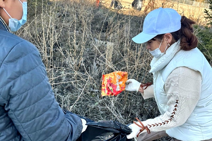 В Усть-Каменогорске прошёл массовый субботник