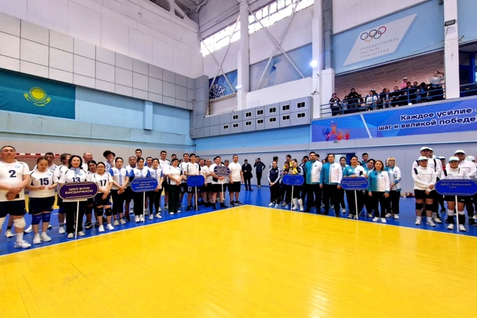 Чиновники ВКО поменяли форму