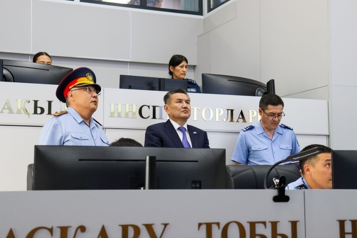 В ВКО десять полицейских получили ключи от новых квартир