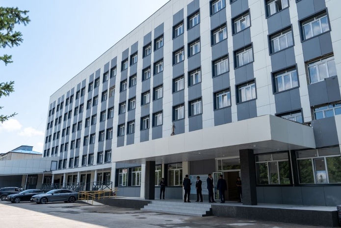 В ближайшие месяцы в Усть-Каменогорске заработает обновленный роддом