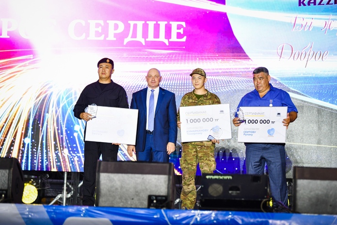 Мирас Жугунусов, Банд’Эрос и миллион для 