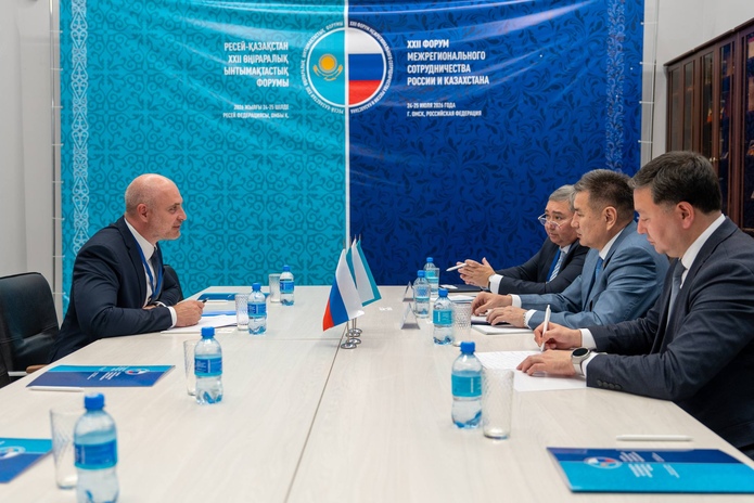 Между ВКО и Омской областью РФ планируют наладить транспортное сообщение