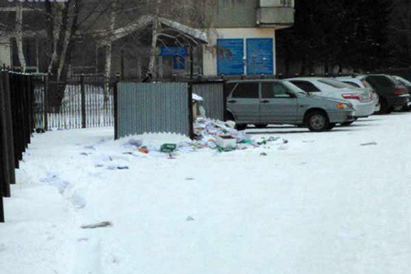 Кто рассыпал документы?