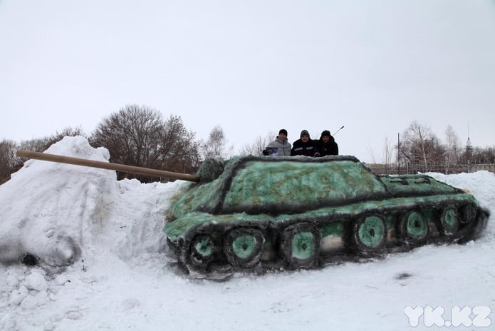 Танк в городе (+фото)