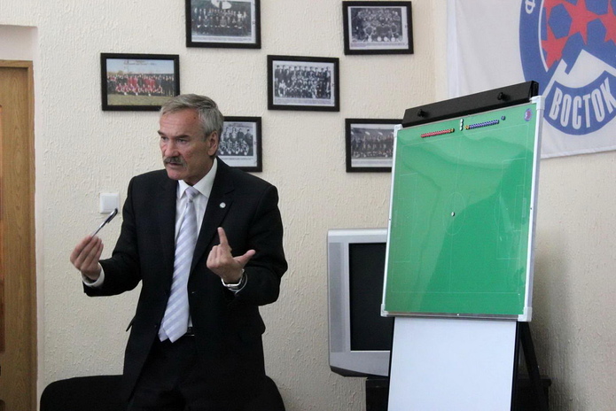 Для юных футболистов