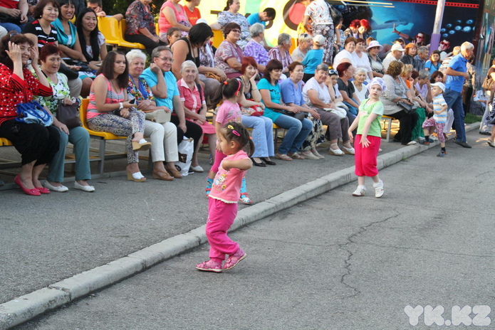 Сколько мы им платим