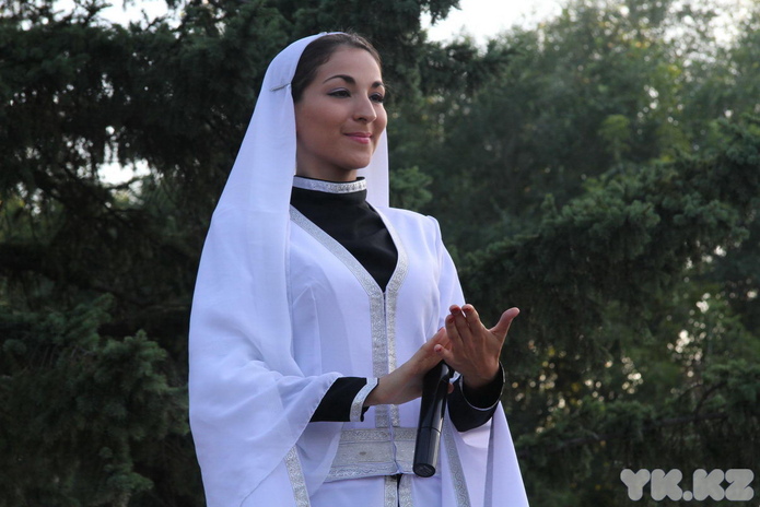 Сколько мы им платим