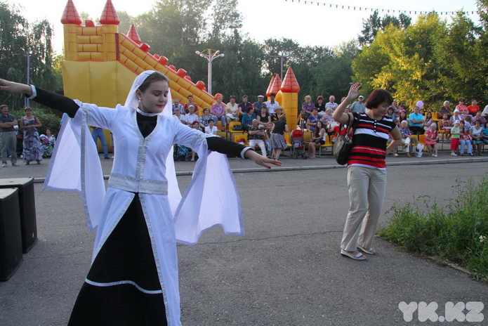 Сколько мы им платим