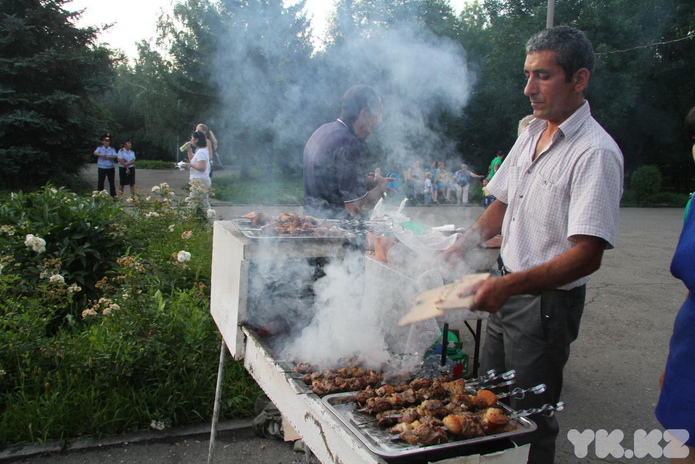 Сколько мы им платим