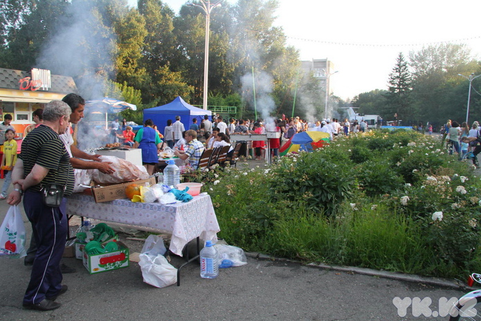 Сколько мы им платим
