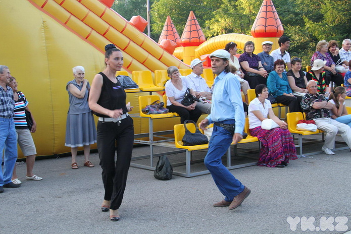 Сколько мы им платим