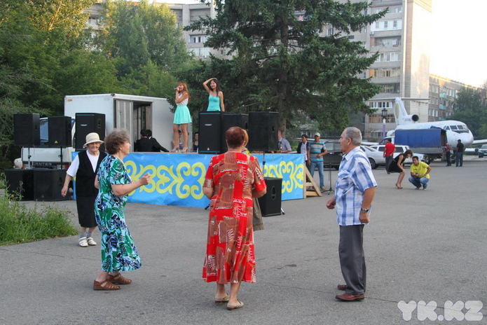 Сколько мы им платим