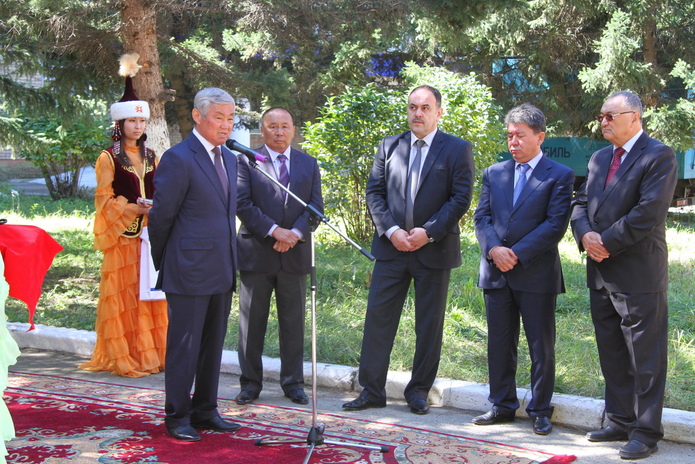 В очередь...