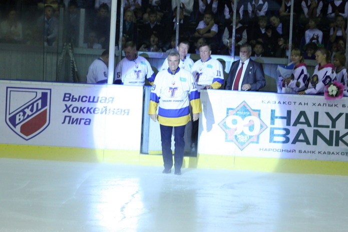 В Риддере закрыли школу, которую все лето готовили к 1 сентября