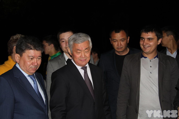 Зомби на Арбате (+фото)