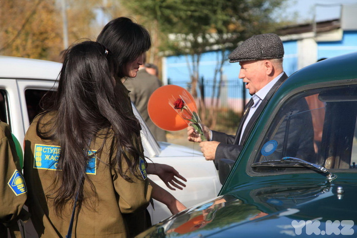 Поздравили (+фото)