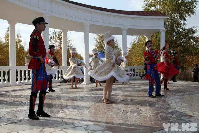 Поздравили (+фото)