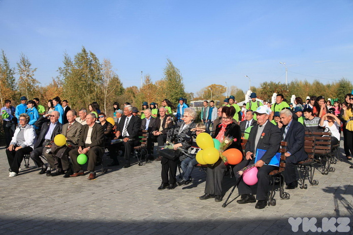 Поздравили (+фото)