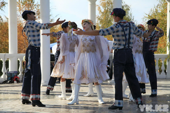 Поздравили (+фото)