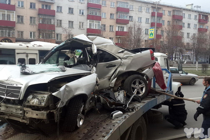 Влетел в крыльцо (+фото)