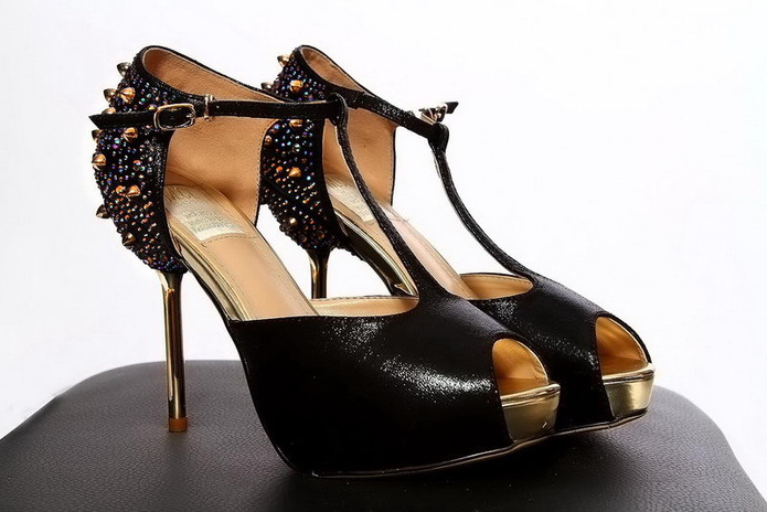 Еще больше женственности - PR