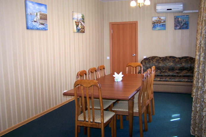 Занятия отменяются