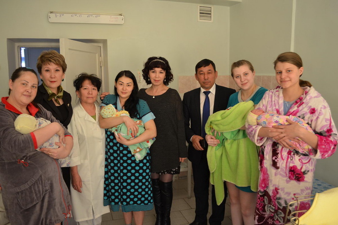 Родились накануне праздника