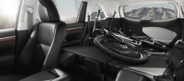 Новый Toyota Highlander: страсть к открытиям - PR