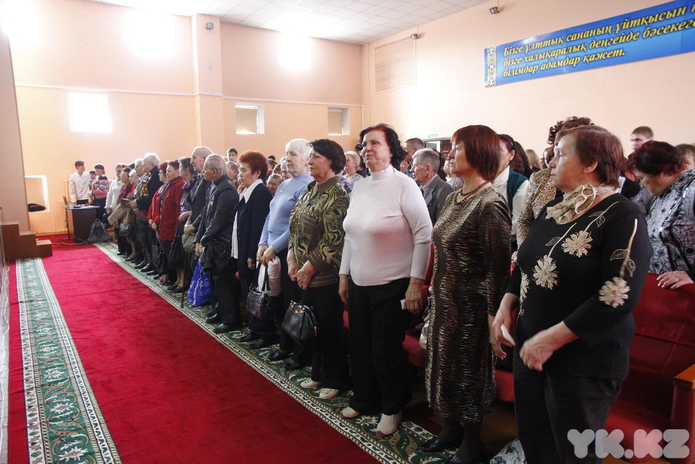 Вспоминать тяжело, забывать невозможно