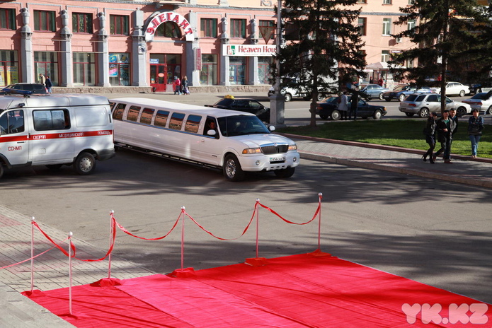 Студенты встречают весну (+фото)