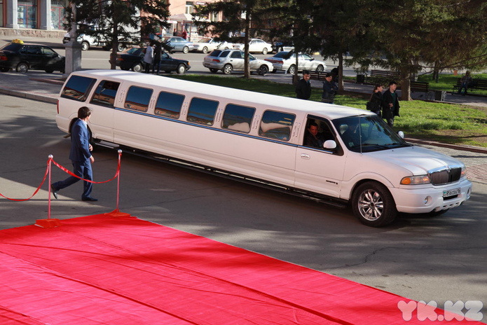 Студенты встречают весну (+фото)