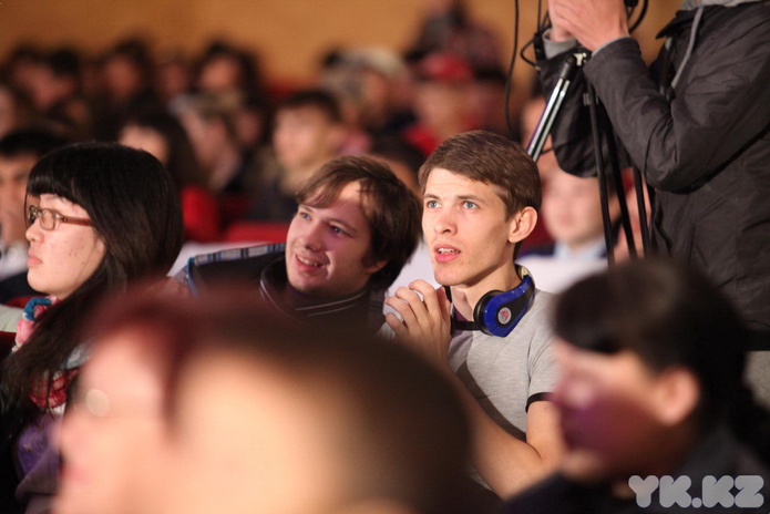 Студенты встречают весну (+фото)