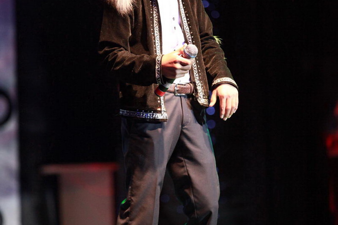 Студенты встречают весну (+фото)