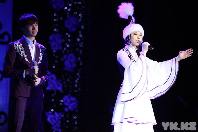 Студенты встречают весну (+фото)