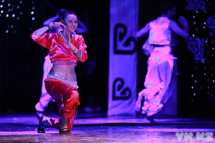 Студенты встречают весну (+фото)