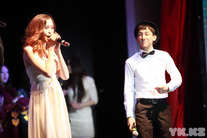 Студенты встречают весну (+фото)