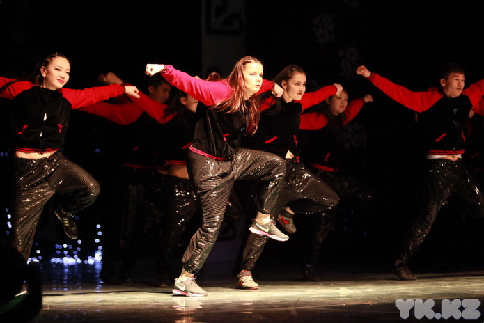 Студенты встречают весну (+фото)