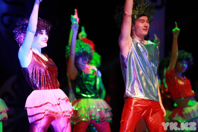 Студенты встречают весну (+фото)