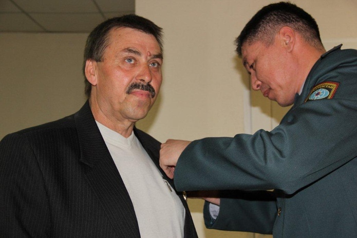 Вынес на руках