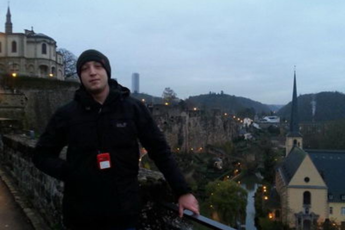 Птица певчая